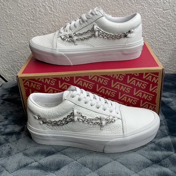 Vans Shoes - Vans Old Skool platform white leather size M7 W8.5